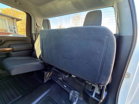 Used 2021 GMC Sierra 2500 SLE image 18