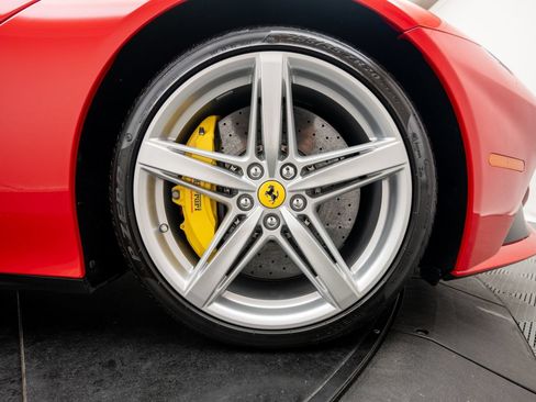 Used 2016 Ferrari F12 Berlinetta RWD image 37