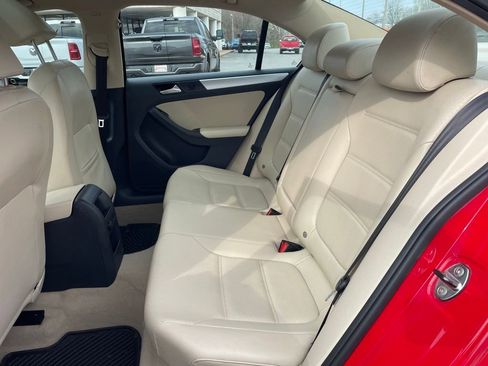 Used 2014 Volkswagen Jetta SE image 8