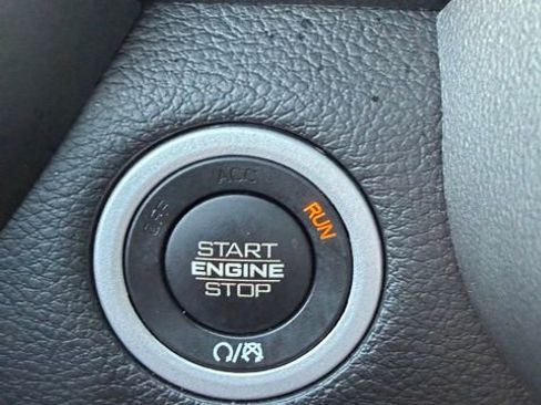 Used 2022 RAM 1500 Big Horn AWD/4WD image 14