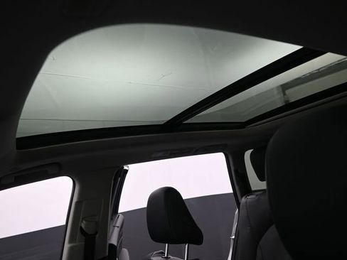 Used 2024 Toyota Grand Highlander Platinum image 6