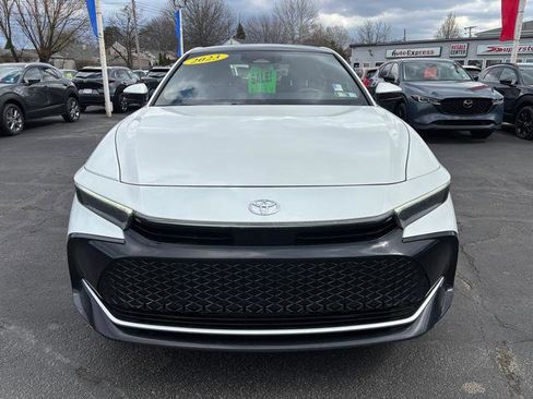 Used 2023 Toyota Crown w/ Advanced Technology Package image 2