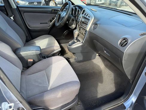 Used 2003 Toyota Matrix image 15