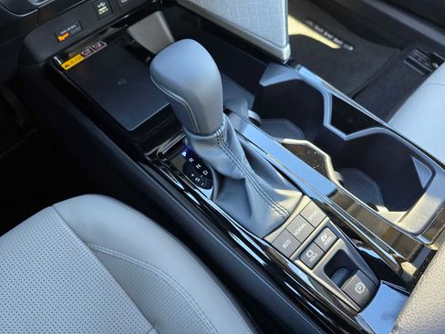 Used 2026 Toyota Camry XLE image 36