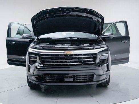 New 2026 Chevrolet Traverse High Country FWD image 17