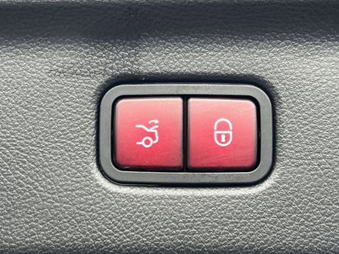 Used 2022 Mercedes-Benz S 500 4MATIC image 25