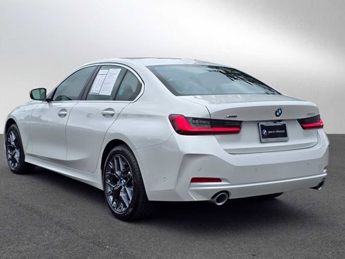Used 2026 BMW 330i xDrive Sedan w/ Premium Package AWD/4WD image 5