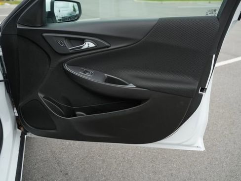 Used 2023 Chevrolet Malibu LT FWD image 20
