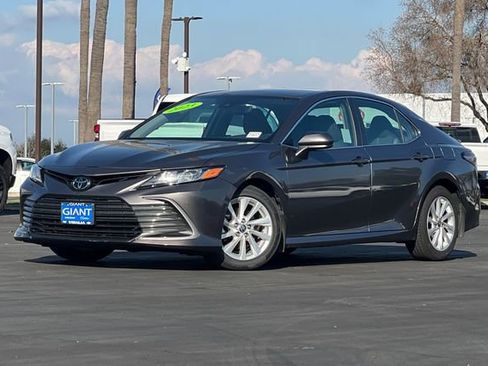 Used 2023 Toyota Camry LE image 8