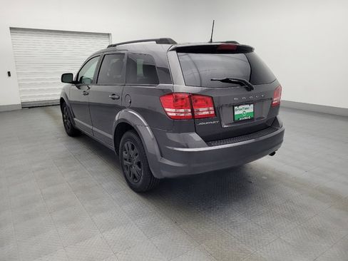 Used 2019 Dodge Journey SE image 5