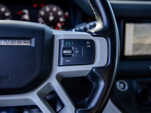 Used 2023 Land Rover Defender 110 S image 7