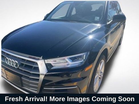 Used 2020 Audi Q5 2.0T Premium Plus w/ Premium Plus Package image 1