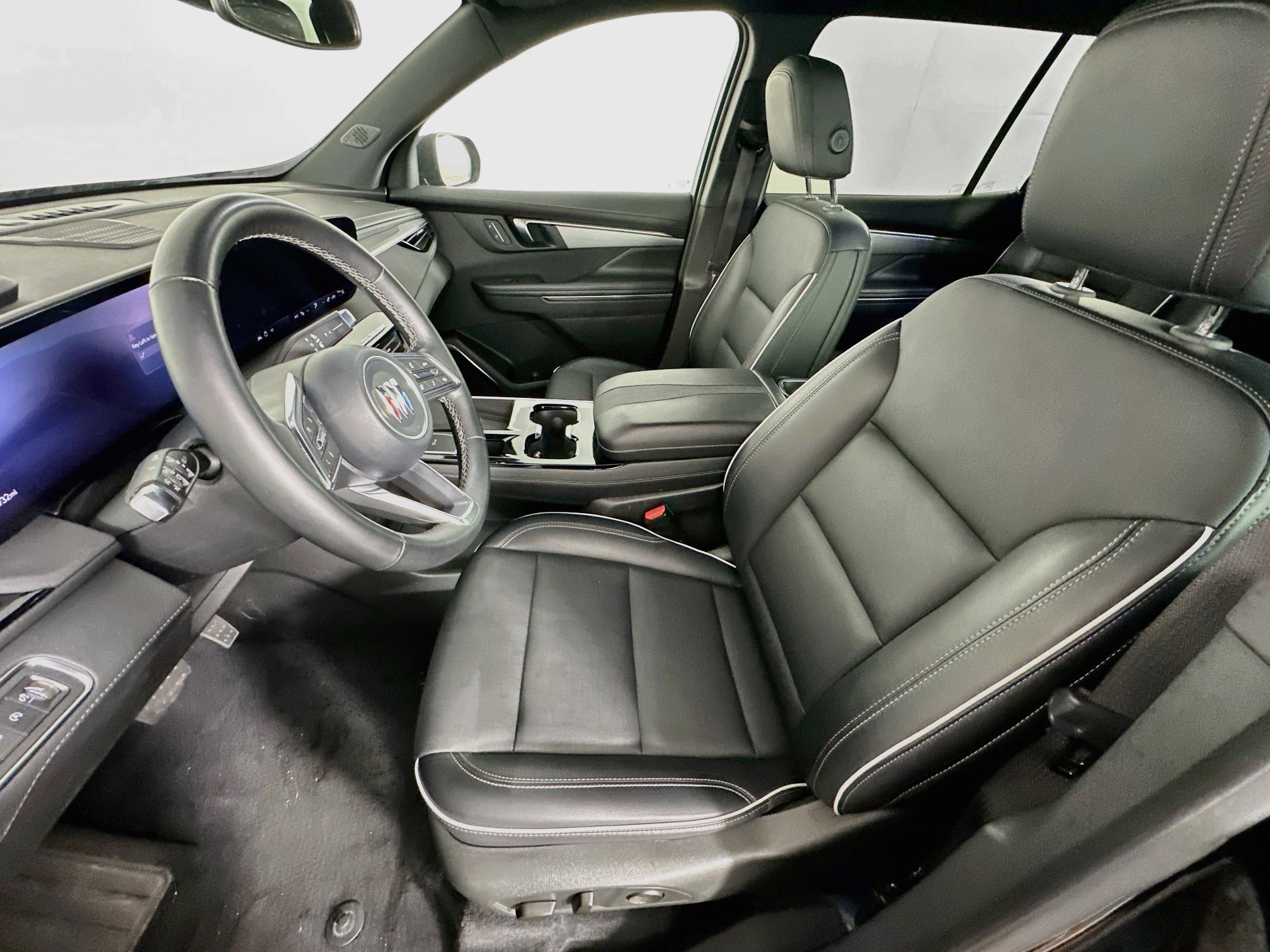 Used 2025 Buick Enclave Preferred FWD image 13