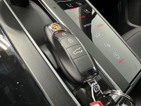 Used 2026 Porsche Macan Turbo AWD/4WD image 46