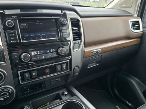 Used 2019 Nissan Titan Platinum Reserve w/ Platinum Utility Package image 23