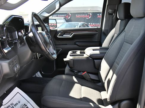 Used 2022 Chevrolet Silverado 1500 LT AWD/4WD image 17