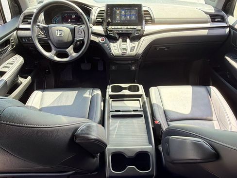 Used 2023 Honda Odyssey EX-L image 9
