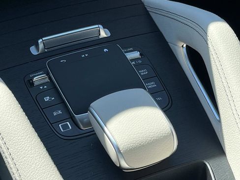 Certified 2025 Mercedes-Benz GLE 350 4MATIC image 31
