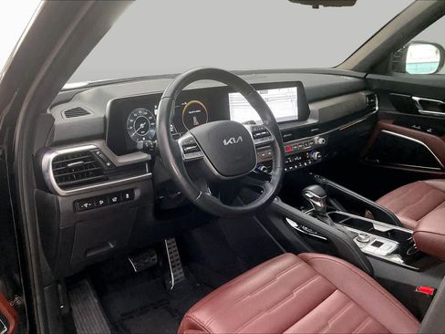 Used 2024 Kia Telluride SX Prestige AWD/4WD image 18