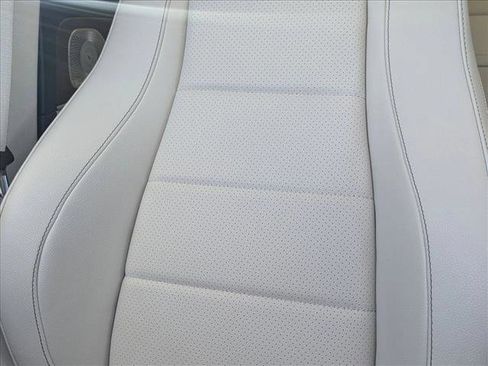 Used 2022 Mercedes-Benz GLE 350 4MATIC image 11