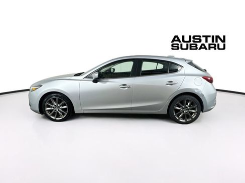 Used 2018 MAZDA MAZDA3 Grand Touring FWD image 4