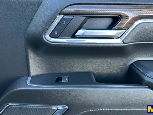 Used 2025 Chevrolet Silverado 1500 LT image 21