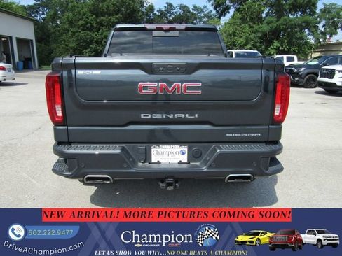 Used 2021 GMC Sierra 1500 Denali w/ Denali Ultimate Package AWD/4WD image 5