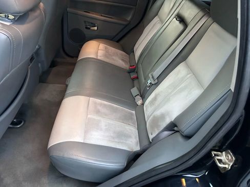 Used 2006 Jeep Grand Cherokee Overland w/ Skid Plate Group image 25