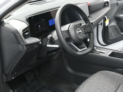 New 2026 Nissan Kicks SV w/ SV Premium Package AWD/4WD image 7