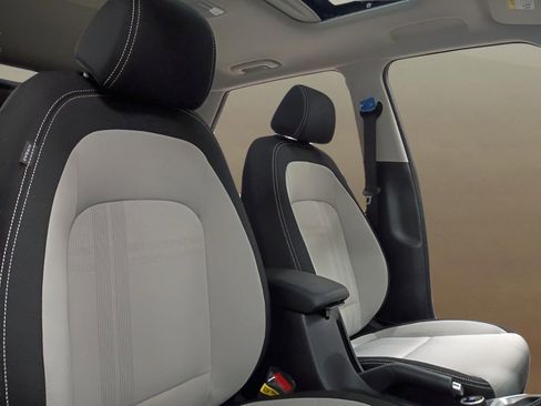 New 2026 Hyundai Venue SEL image 22