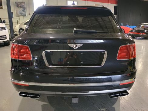 Used 2019 Bentley Bentayga AWD/4WD image 4