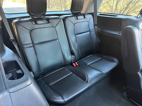 Used 2025 Lincoln Aviator AWD w/ Equipment Group 101A image 34