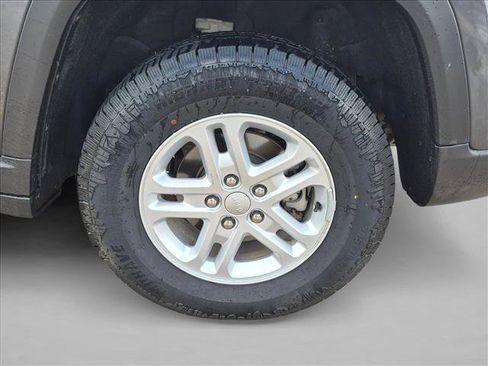 Used 2026 Jeep Grand Cherokee Limited w/ Limited Altitude Package AWD/4WD image 7