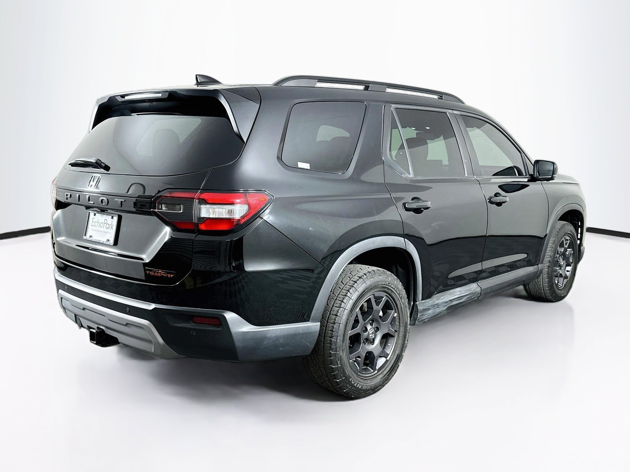 Used 2023 Honda Pilot TrailSport image 9