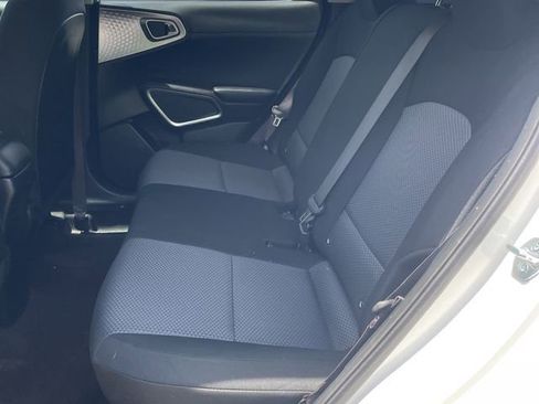Used 2023 Kia Soul LX w/ LX Technology Package FWD image 14