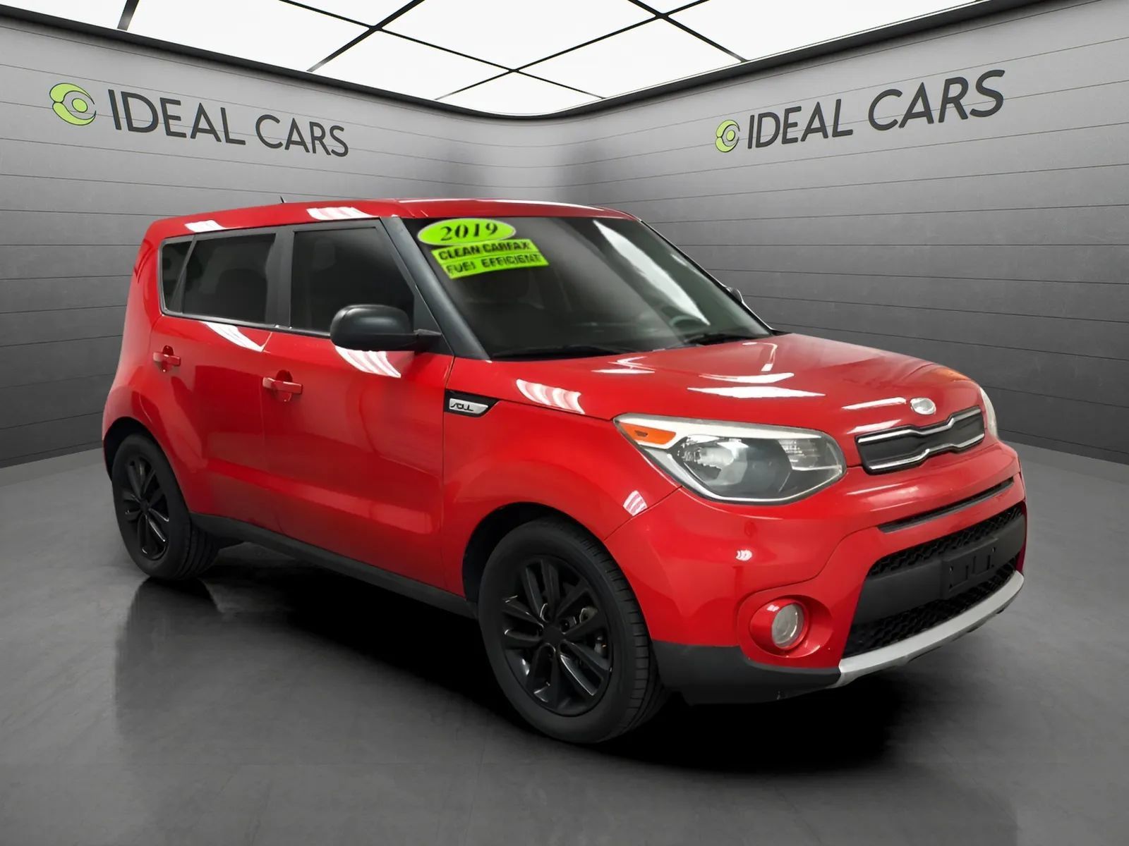 Used 2019 Kia Soul + FWD image 3