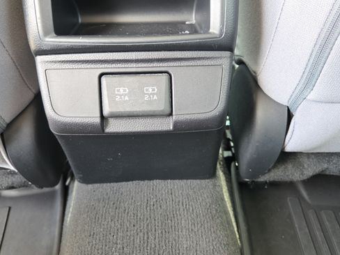 Used 2019 Subaru Outback 2.5i Premium AWD/4WD image 12