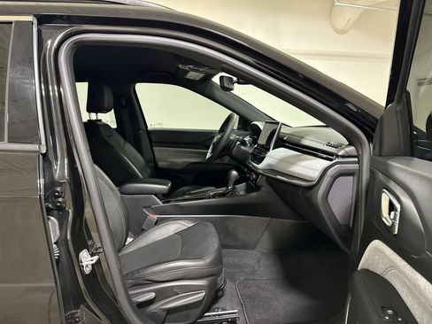 Used 2023 Jeep Compass Latitude AWD/4WD image 21