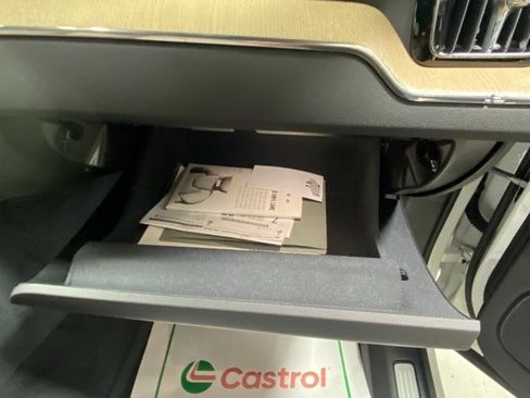 New 2026 Volvo XC60 B5 Plus w/ Protection Package Premier image 29