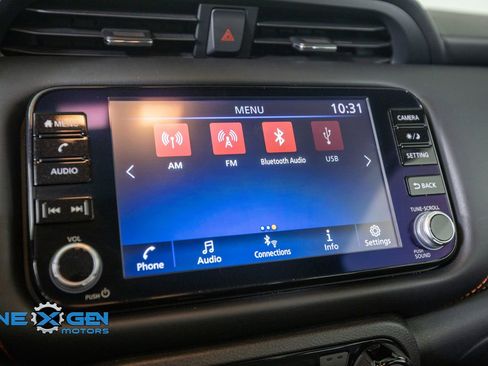 Used 2023 Nissan Kicks SR w/ SR Premium Package FWD image 21