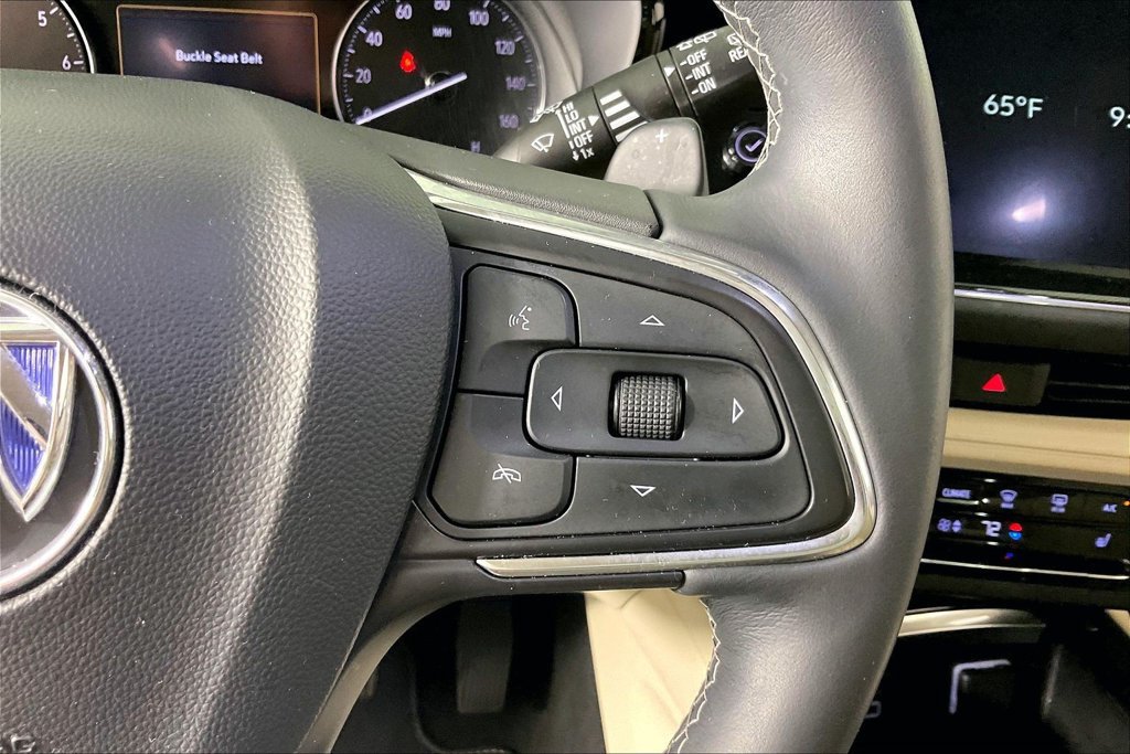 Certified 2022 Buick Envision Essence w/ Technology Package I FWD image 11