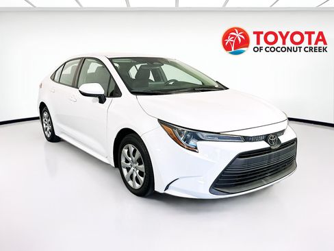 Used 2023 Toyota Corolla LE FWD image 1