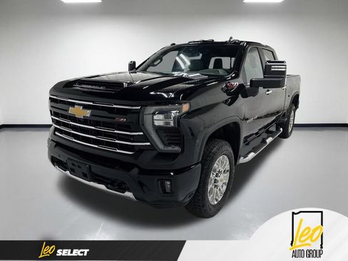 Used 2025 Chevrolet Silverado 3500 LT w/ Z71 Chrome Sport Edition AWD/4WD image 1