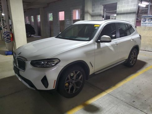 Used 2023 BMW X3 xDrive30i w/ Premium Package AWD/4WD image 9