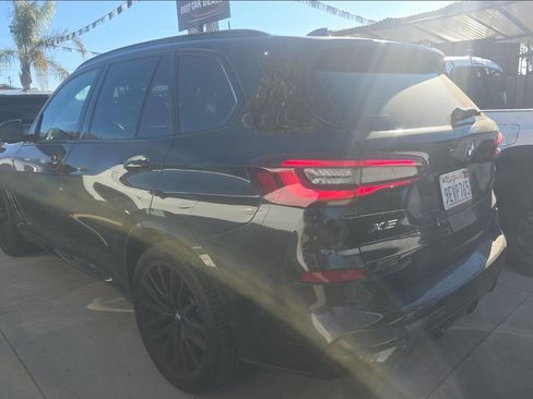 Used 2023 BMW X5 xDrive40i w/ M Sport Package image 5