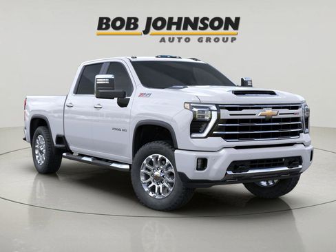 New 2026 Chevrolet Silverado 2500 LT w/ Z71 Chrome Sport Edition AWD/4WD image 8