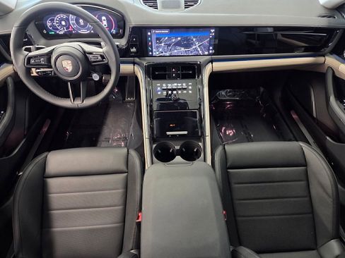 Certified 2026 Porsche Panamera RWD image 13