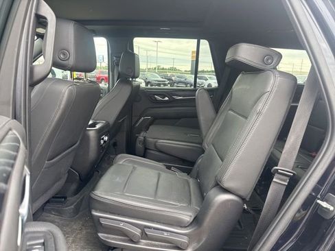 Used 2021 GMC Yukon Denali w/ Denali Premium Package AWD/4WD image 9