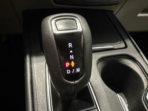 Used 2019 Cadillac XT4 Luxury w/ Cold Weather Package FWD image 22