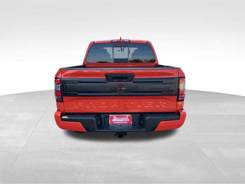 New 2025 Nissan Frontier PRO-4X w/ Pro Convenience Package image 3